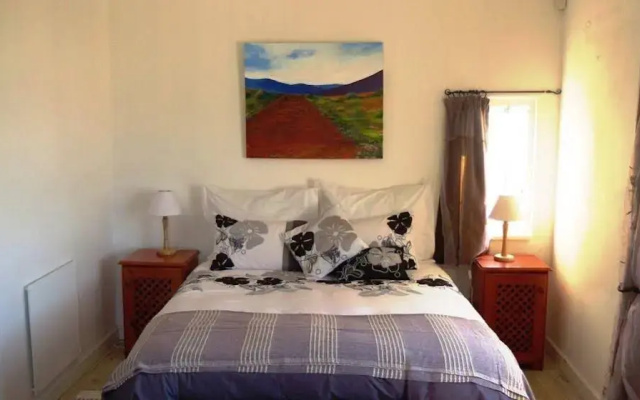 Kalk Bay Backpackers - LymeHaven