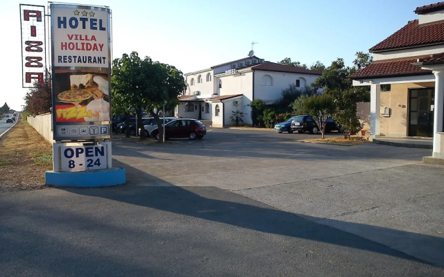 Hotel Holiday