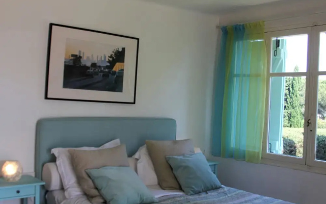 Luxurious Villa in Mougins with Swimming Pool