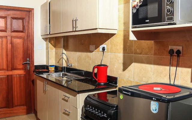 West Suites Apartments
