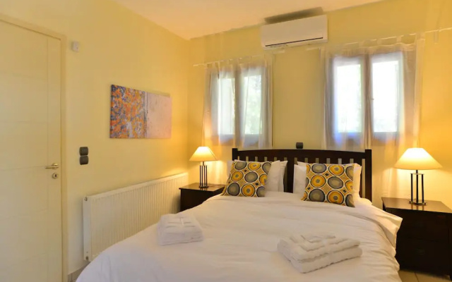 PYRGOS RALLI ESTATE Apartments and Suites