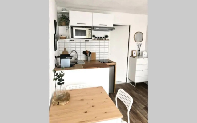 Charmant Studio a 400m de la Plage Avec Piscine