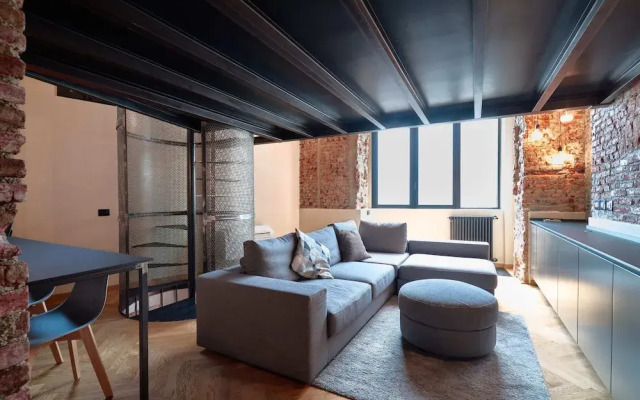 Lancetti Stylish Loft
