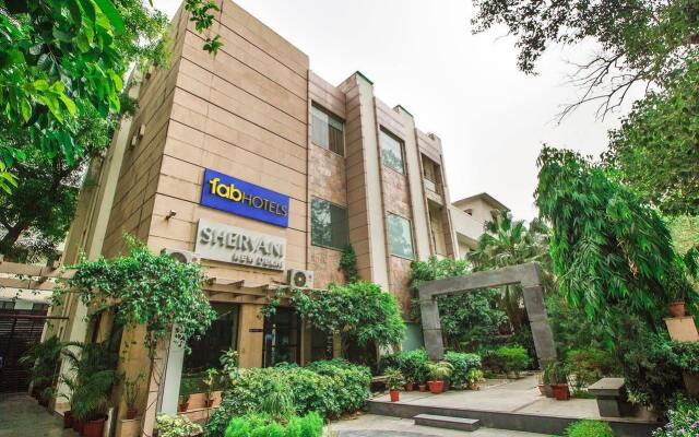 Отель Fab Hotel Prime Shervani Индия, Нью-Дели - отзывы, цены и фото номеров - забронировать отель Fab Hotel Prime Shervani онлайн вид на фасад