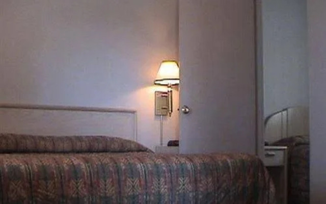 Colt Motel