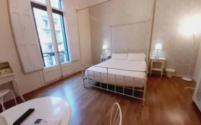 Lumine Luxury Suites by gaiarooms