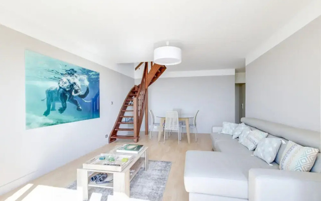 Duplex Apartment With sea View and Roof Terrace