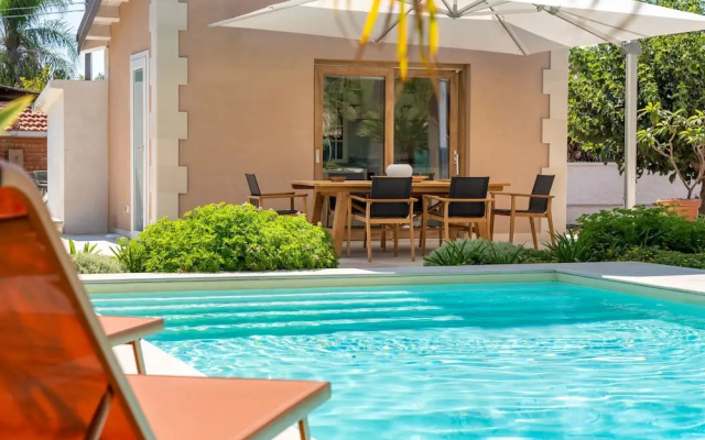 Villa Bali With Pool by Wonderful Italy