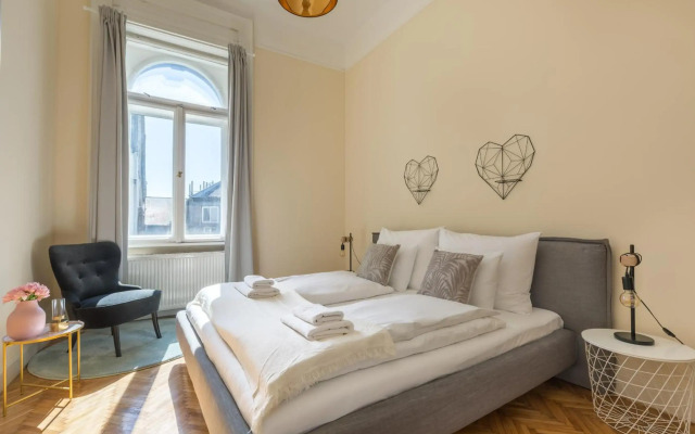 City Center Dream Home 2BR/2Bath