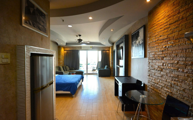 Sea-view Studio With Large Balcony - View Talay 5D