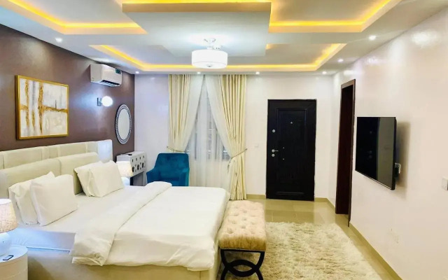 Shortlethomes - 5 Star Short let Apartment in Ikate