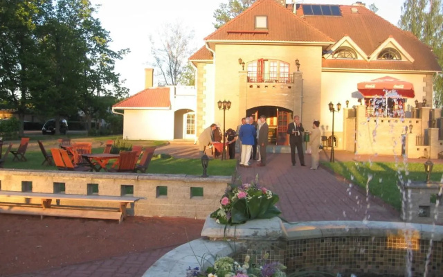 Hotell De Tolly