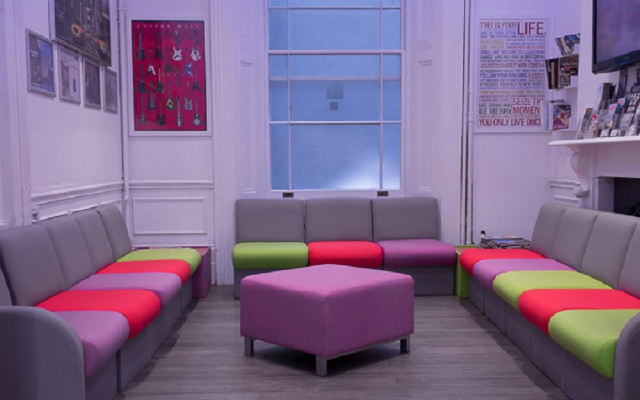 Smart Hyde Park Inn Hostel