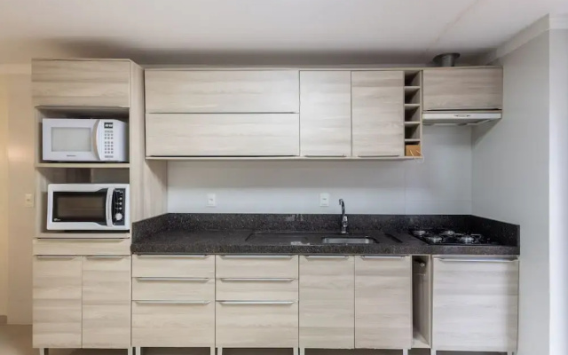 3BR Apt w/ BBQ 290m From Beach Pic0125