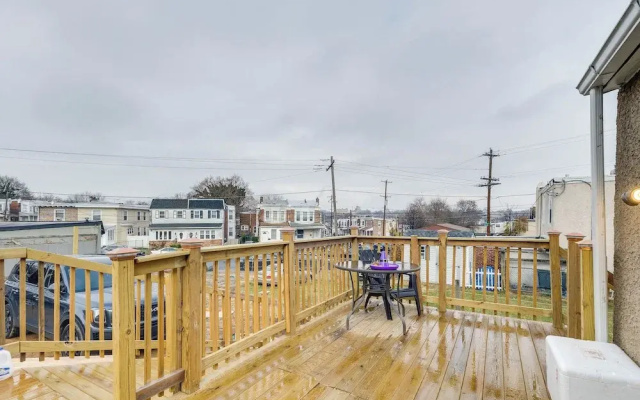 7 Mi to Lincoln Financial! Charming Philly Apt
