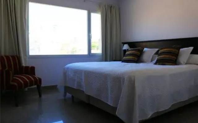Breeze Apart Hotel