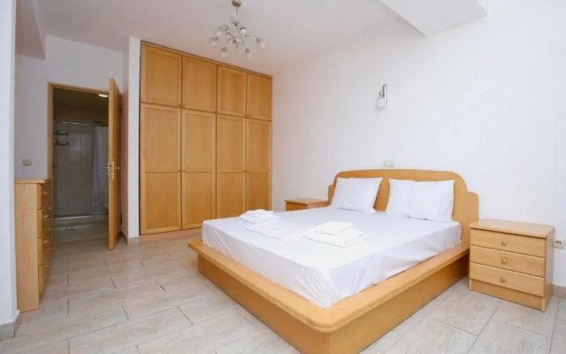 Stay Inn Apartments on Buzand 53-55 street