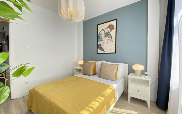 Central and Modern Flat in Cihangir