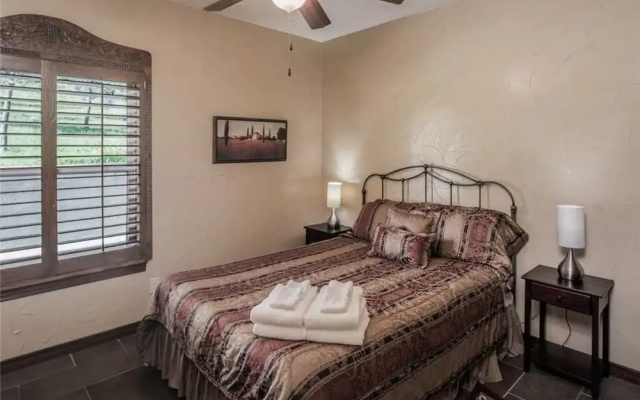 Casa Elegante - Four Bedroom Cabin