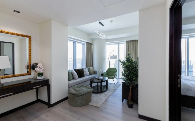 Chic 1BR in Dubai Marina w Direct Mall Access