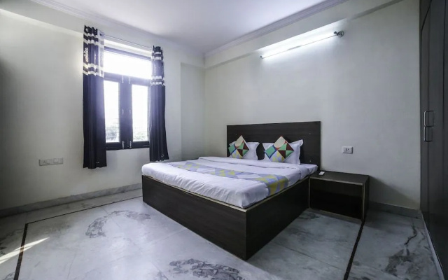 OYO Home 16420 Cosy 2BHK