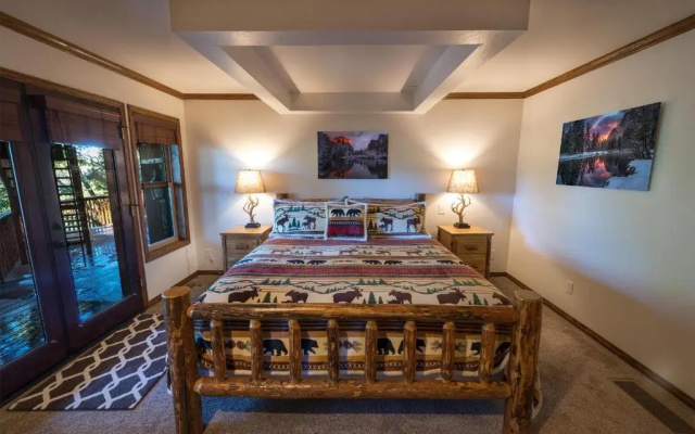 Four Seasons - 3br/4ba Holiday Home