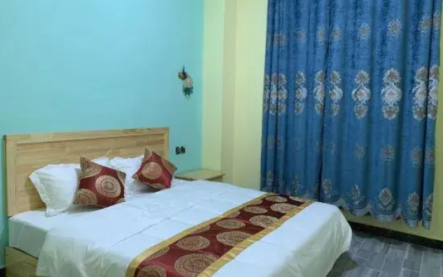 Ruili Zhuyunxuan Apartment