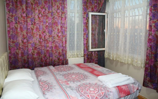 Mete Apartments