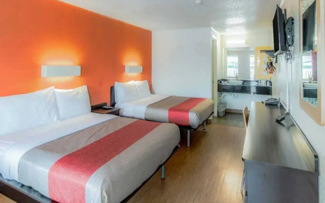 Motel 6 Kalamazoo