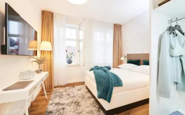 Uber Fluss Apartments