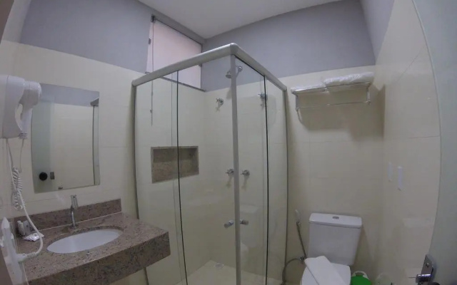 Mac Hotel