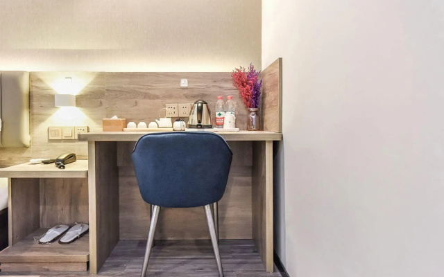 7 Days Inn (Rongchang Commercial Pedestrian Street)