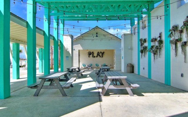 Coastal Vibes At Sunflower Beach