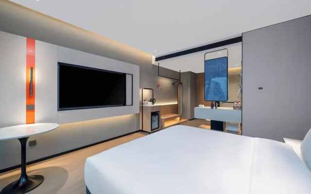 Holiday Inn Express Chengdu Shuangliu Chuanda Road by IHG