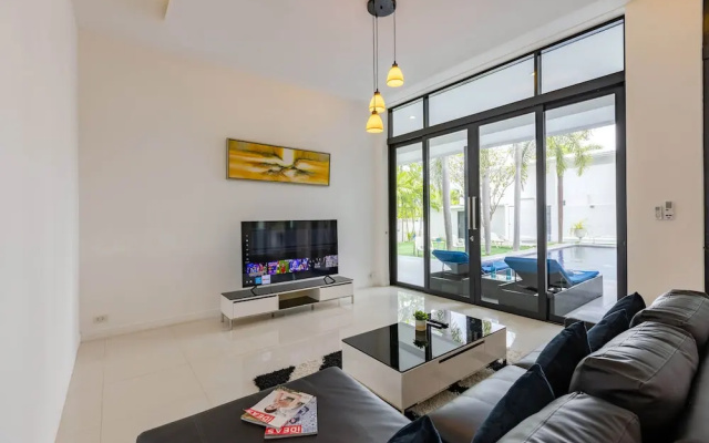 3 Bedroom Pool Villa BL2