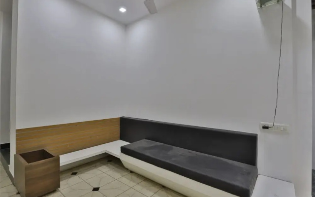 OYO 40663 knk hotel