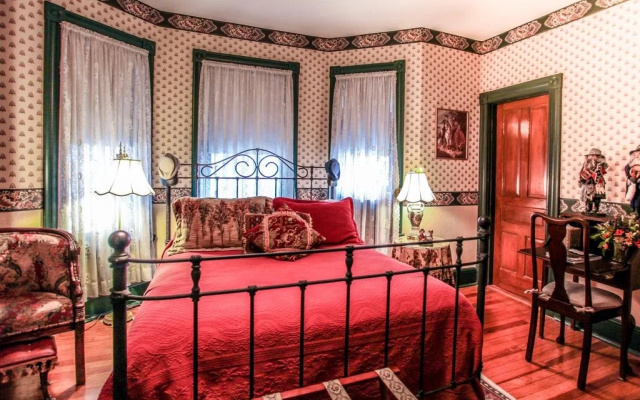 Hollerstown Hill Bed and Breakfast