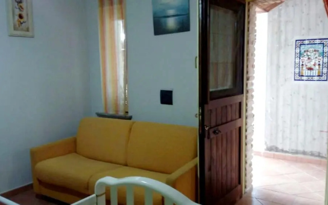 Apartment with 2 bedrooms in Petrosa with furnished terrace and WiFi 5 km from the beach
