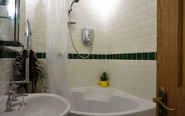 Central Brighton 2 Bedroom Apartment