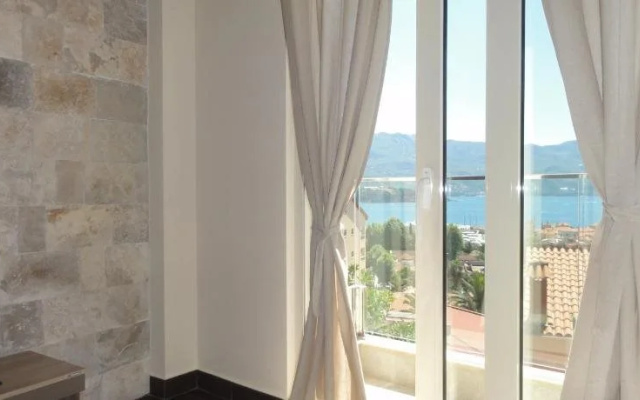 The Old Town Viewpoint Apartments