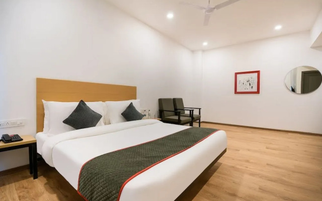 OYO Townhouse 217 The Awadh Airport
