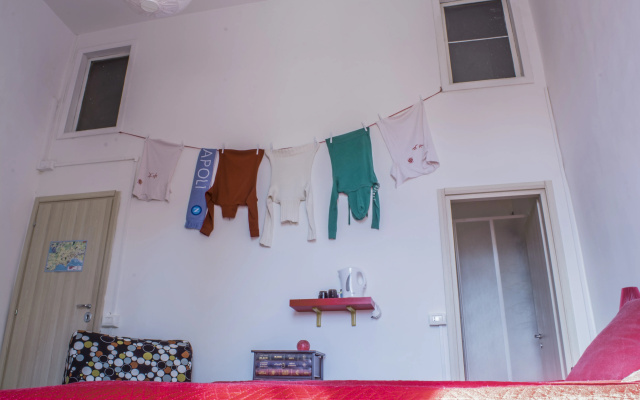 B&B Tecla