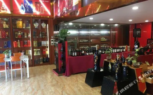 Vienna 3 Best Hotel (Maoming Yanjiang Building)