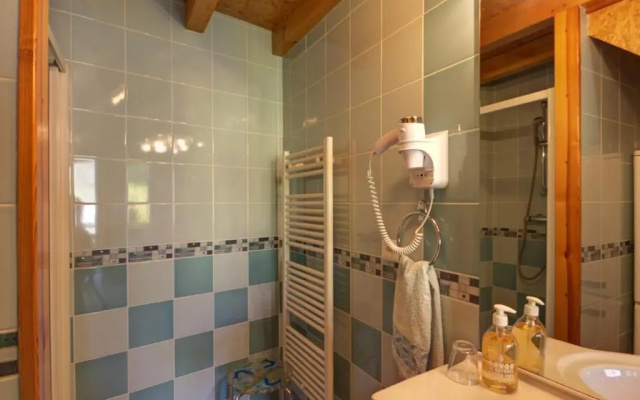 Gîte Valfleury, 2 pièces, 4 personnes - FR-1-496-99
