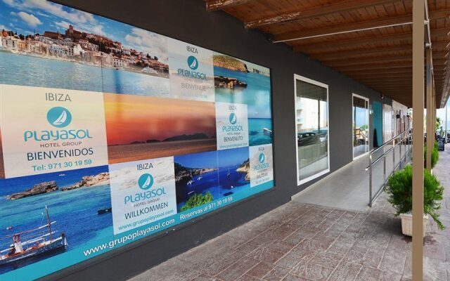 Отель Complejo Formentera I -Ii Испания, Сан-Антони-де-Портмань - отзывы, цены и фото номеров - забронировать отель Complejo Formentera I -Ii онлайн вид на фасад