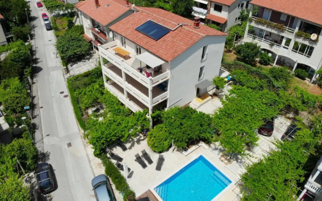 Apartment Petrinic V
