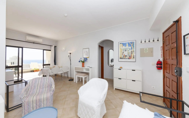 A08 - Magnolia Sea View Apartment