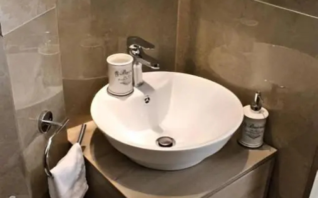 Crown apartman