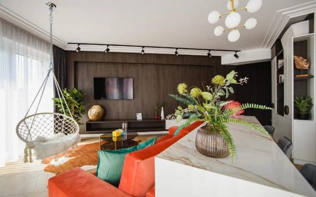 Exquisite Experience at EAS Residence