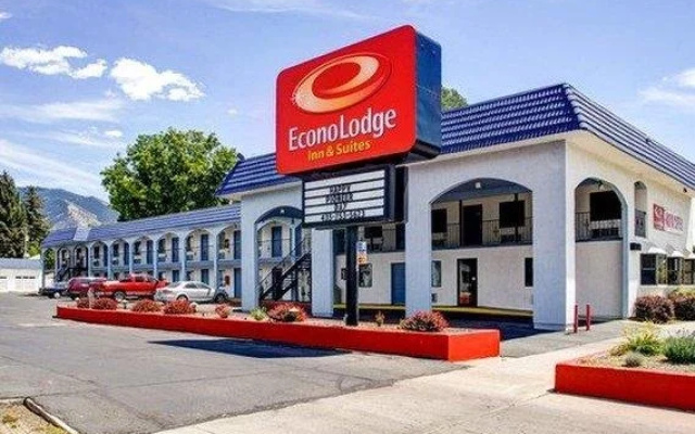 Travelodge Logan Ut